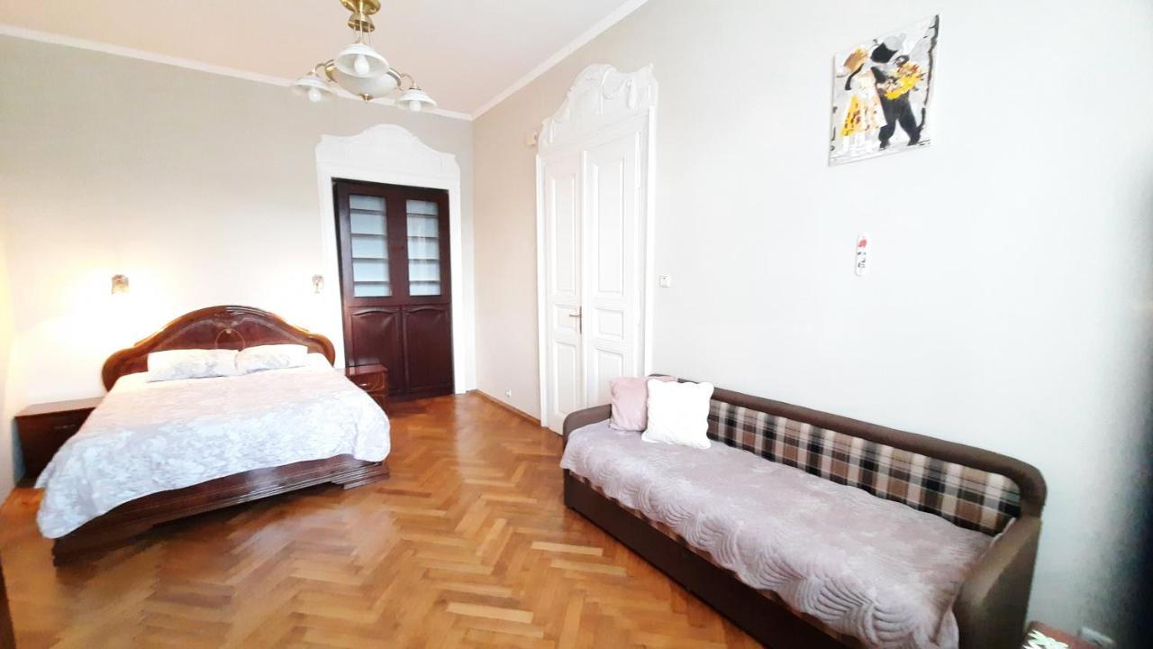 Apartments City Lviv Ngoại thất bức ảnh