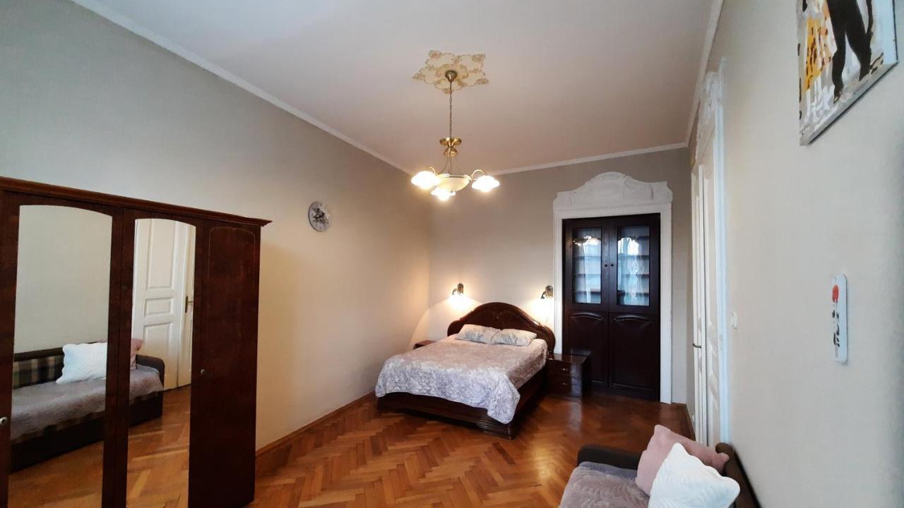 Apartments City Lviv Ngoại thất bức ảnh