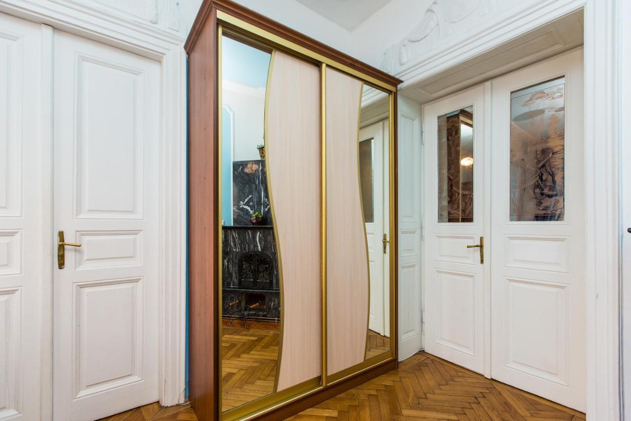 Apartments City Lviv Ngoại thất bức ảnh